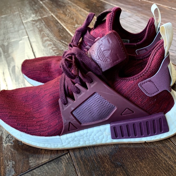 nmd xr1 maroon